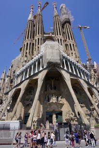 Segrada Main Entrance